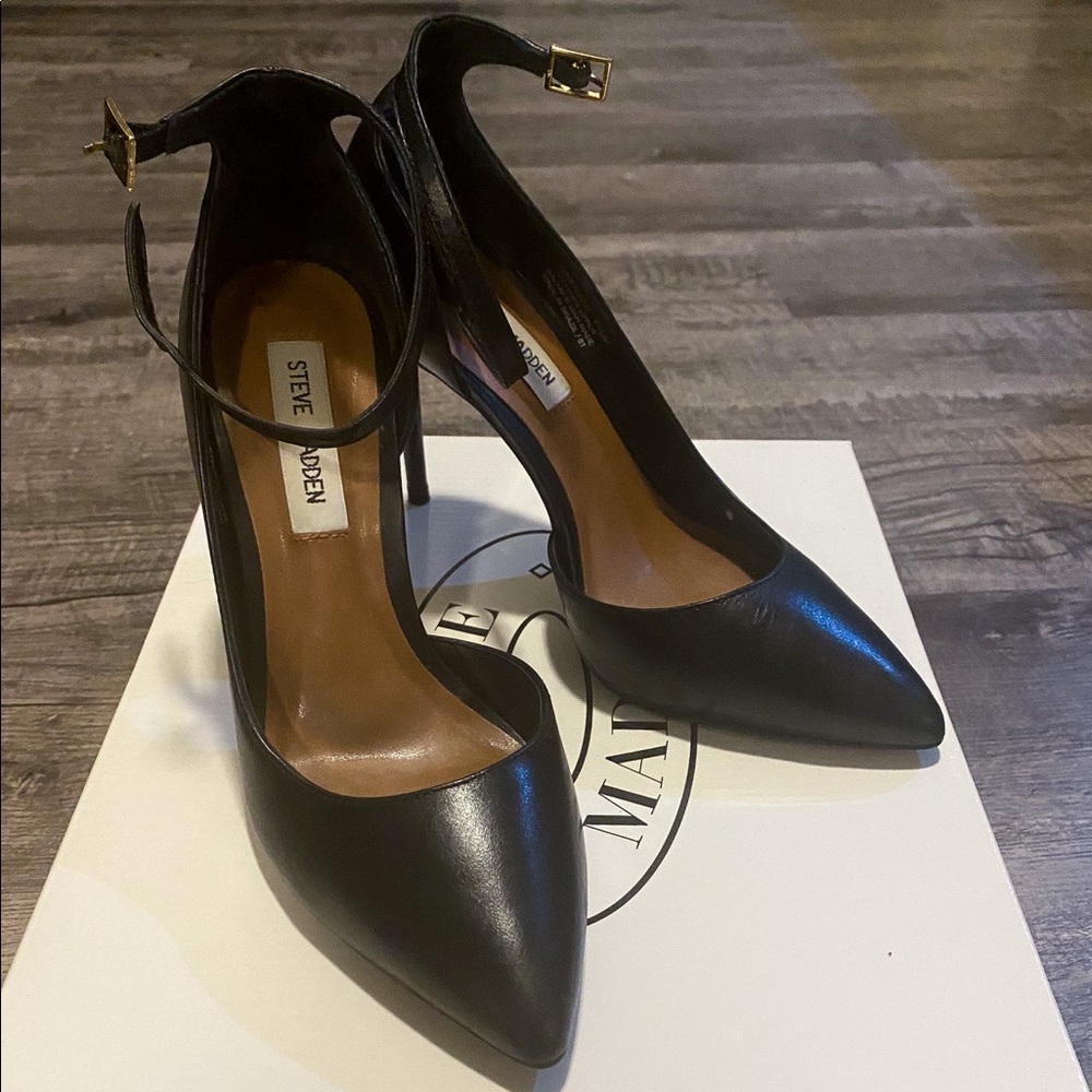 FLASH SALE 🌟 Steve Madden Tiffanie Heels